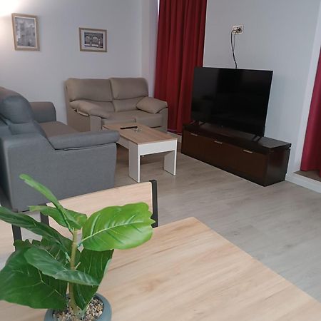 Apartamentos Turisticos Avila Puerta Del Puente 1-3 Екстериор снимка