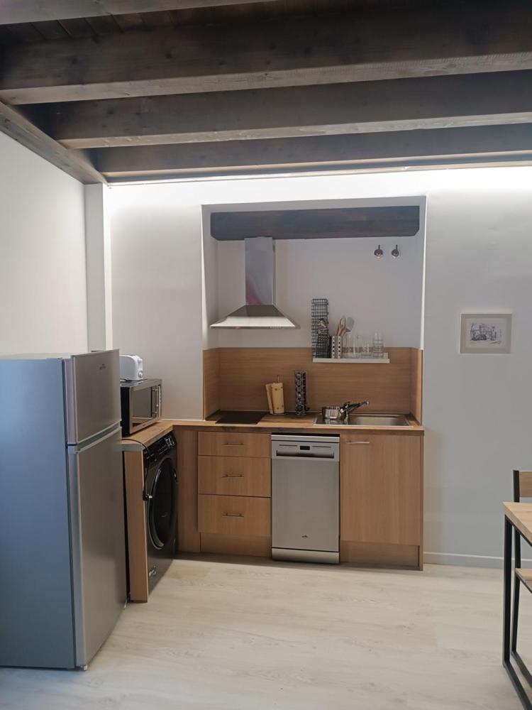 Apartamentos Turisticos Avila Puerta Del Puente 1-3 Екстериор снимка