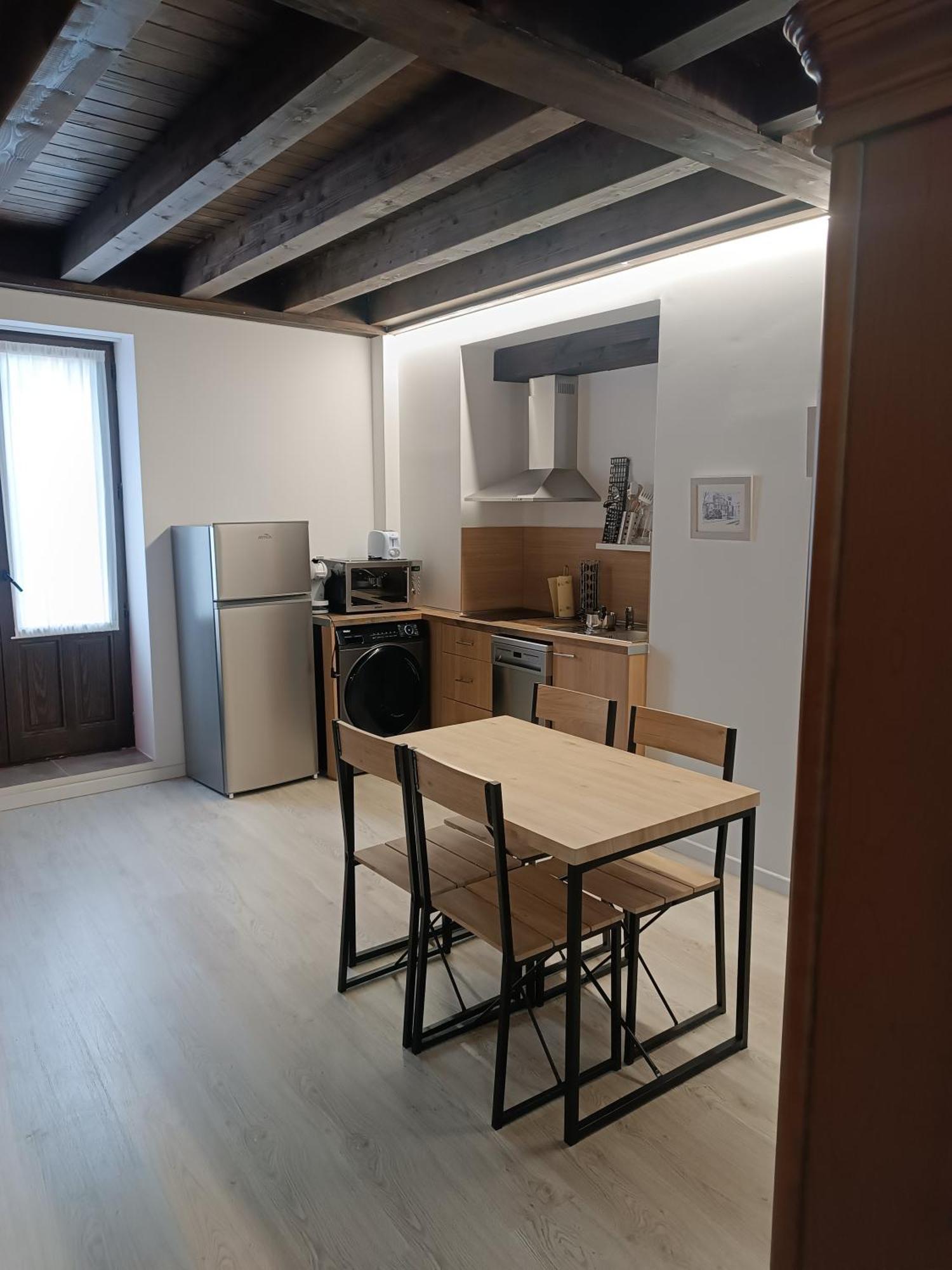 Apartamentos Turisticos Avila Puerta Del Puente 1-3 Екстериор снимка